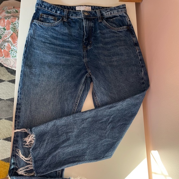 TOPSHOP Straight Jeans with Raw Hem - Picture 4 of 7